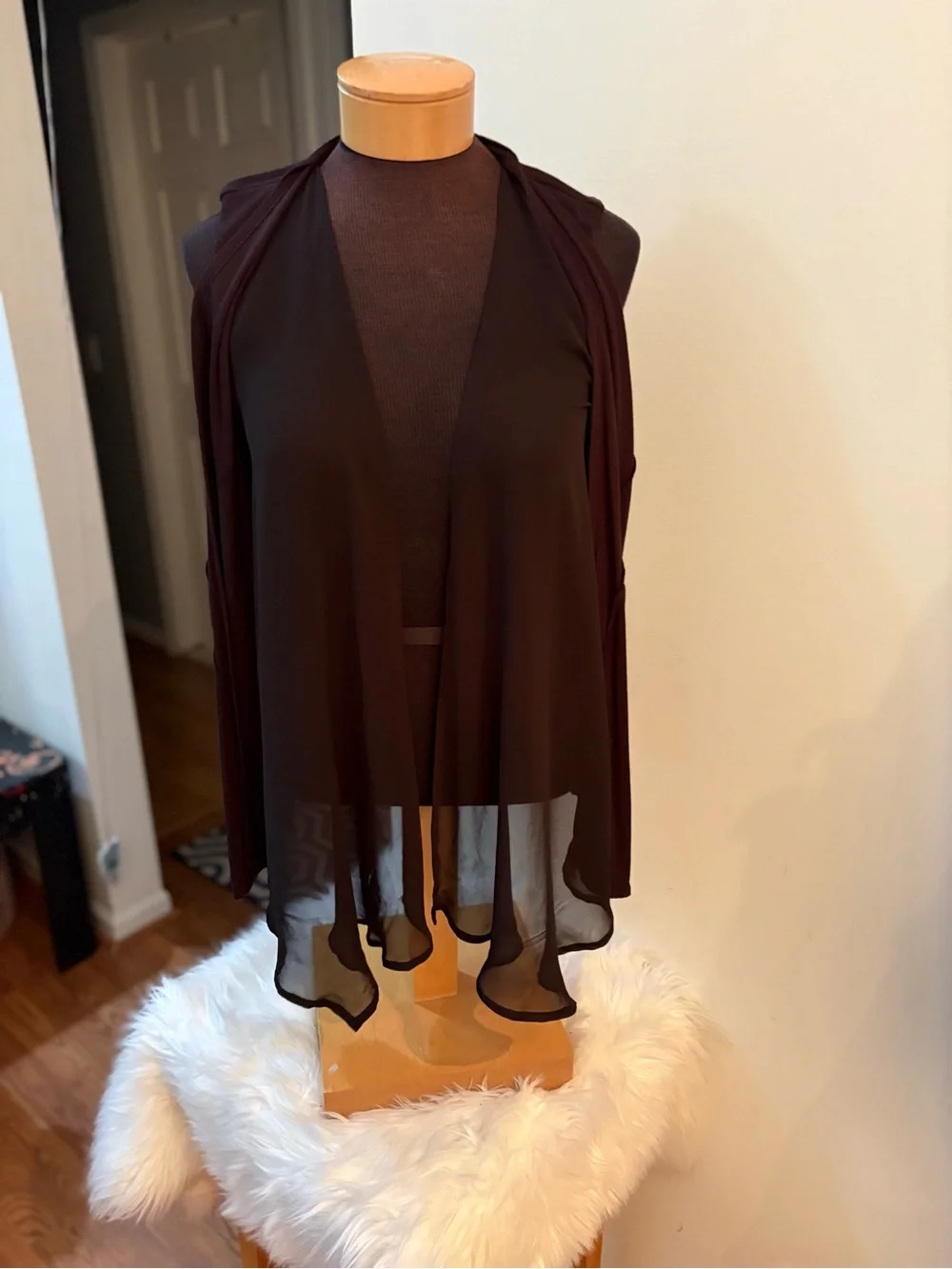 Simply Vera Vera Wang Black Waterfall Vest Size Small NWT Sheer Draped Layering